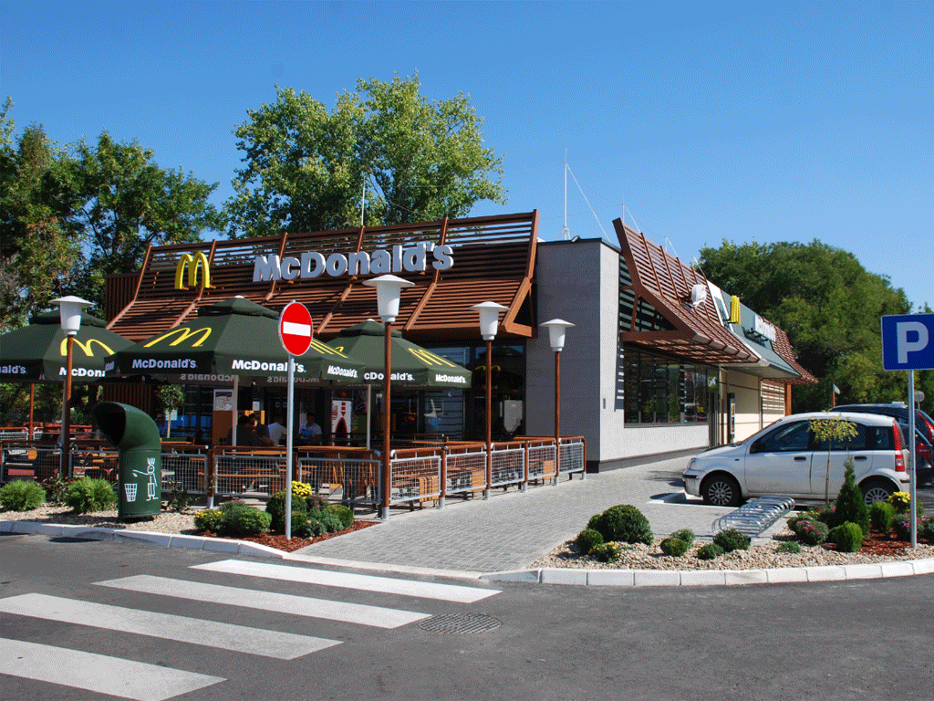 Mcdonalds restoran u Novom Sadu