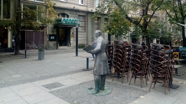 spomenik Aleksandru Deroku u Beogradu