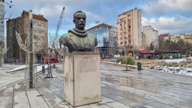 spomenik Dimitriju Tucoviću na Slaviji u Beogradu